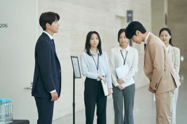 养成反思习惯有多重要？成功人士在年终都会反问自己的6个问题