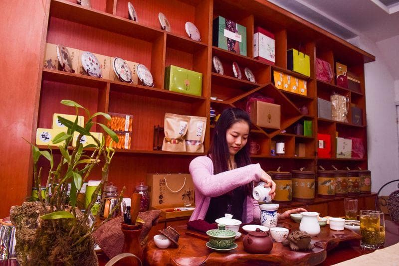 10个让观众眼前一亮的卖茶叶直播间开场白