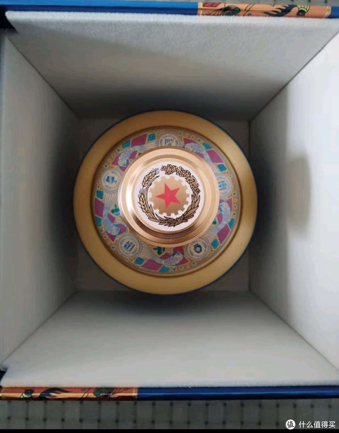 为什么大瓶装酱香酒更贵？揭秘陈化背后的科学真相！