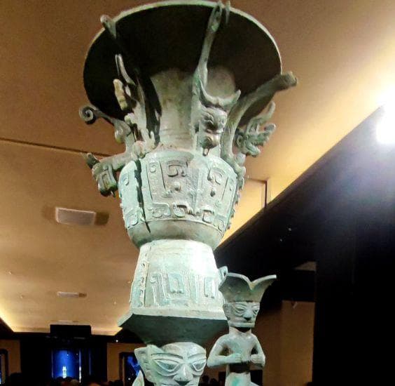 三星堆博物馆旅游全攻略：从开放时间到美食住宿一应俱全