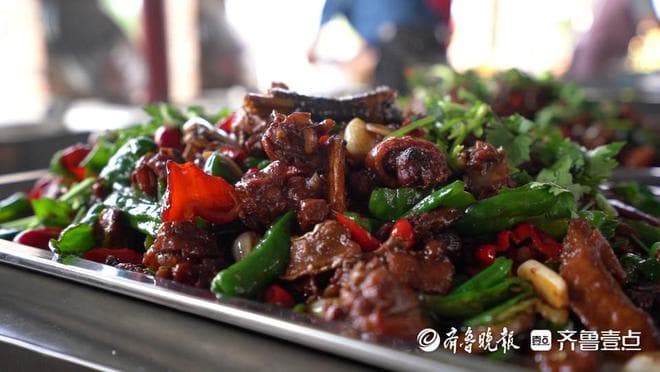 一盘辣子鸡的背后，蕴藏着枣庄穿越千年的“文化盛宴”