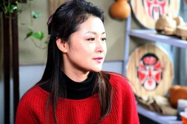 于月仙经典作品回顾：从默默无闻到“谢大脚”