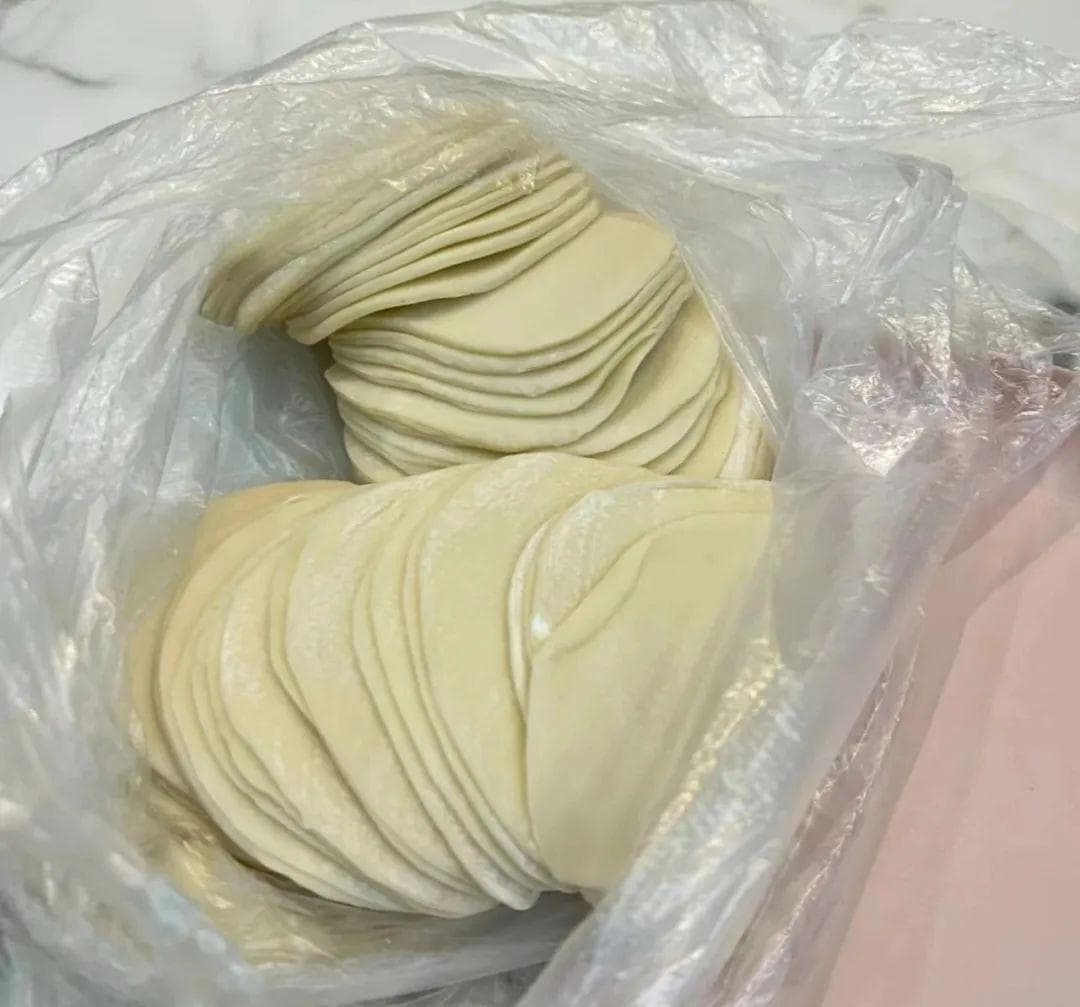 南北饮食差异：北方人包饺子为何偏爱现擀皮？