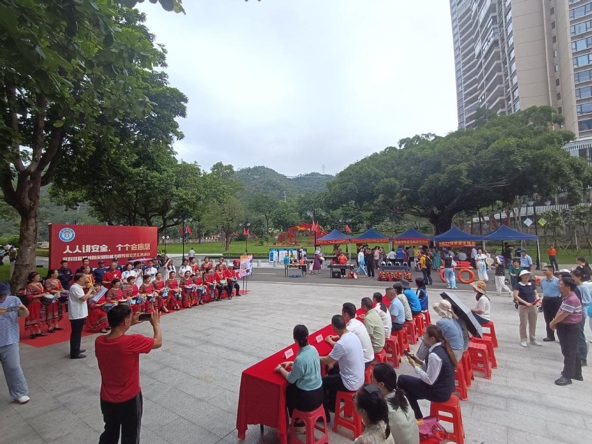 遇突发紧急情况如何自救急救？专业人员进社区传授方法