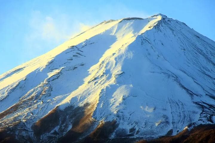 【山梨县】攀登富士山全攻略：8个关键要点助你安全登顶
