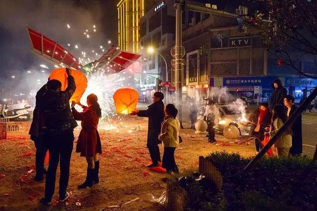可以放烟花了，哪些城市走在前面？
