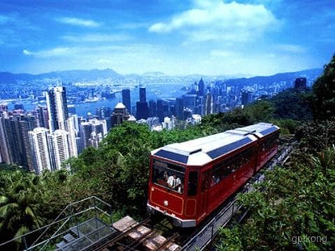 香港山顶缆车：太平山顶观光与交通指南 🚠
