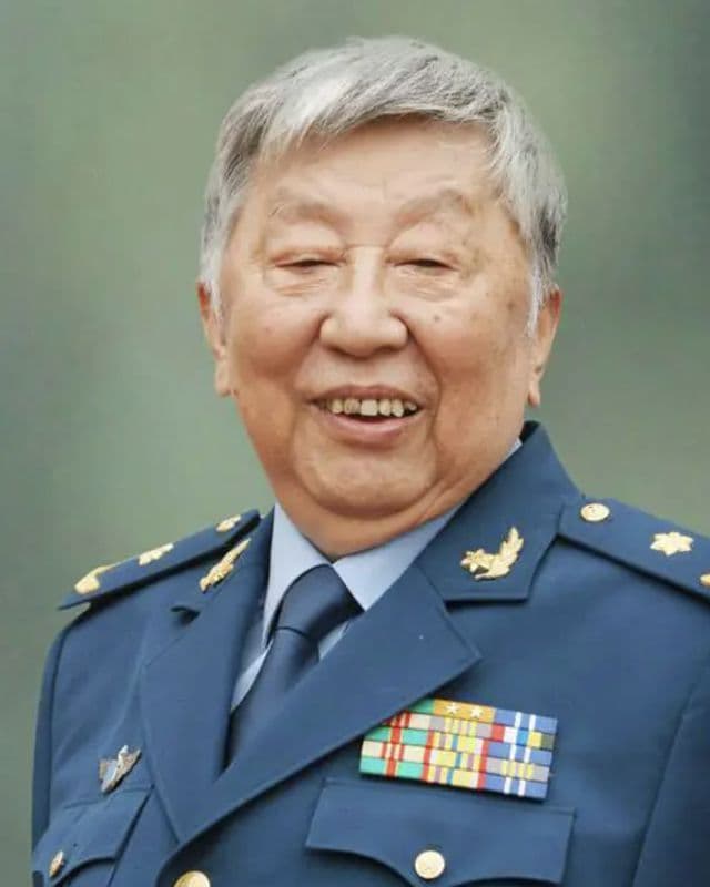 阎肃同志简历：我军最高级别文职干部，作品传遍大江南北