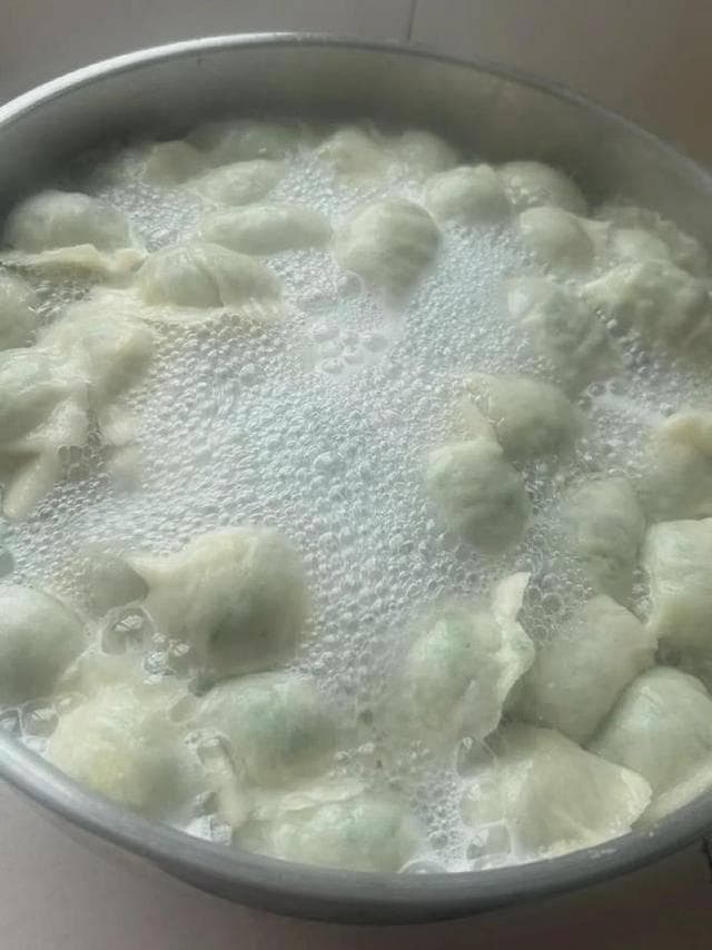 饺子怎么煮才好吃？从生到熟，一步不落！告别煮破饺子！
