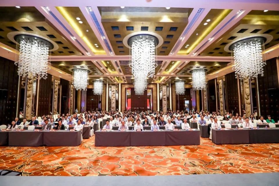 “将群医学理念充分融入医学教育”——来自第二届中国群医学及公共卫生大会的思考