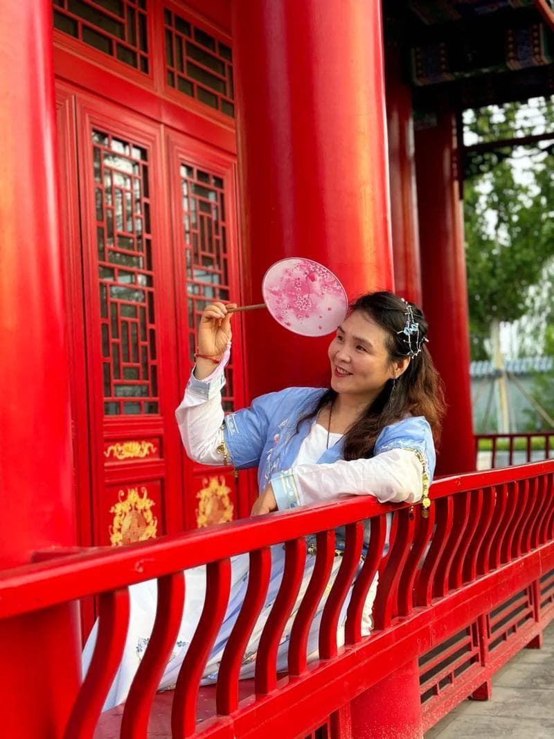 中国古代对女性的态度：从尊称到压迫的历史回顾
