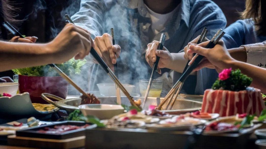 开水烫碗这一餐前仪式，是心理安慰还是确有其效？