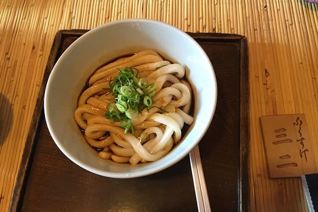 乌冬面煮几分钟最好 乌冬面酱汁什么时候放