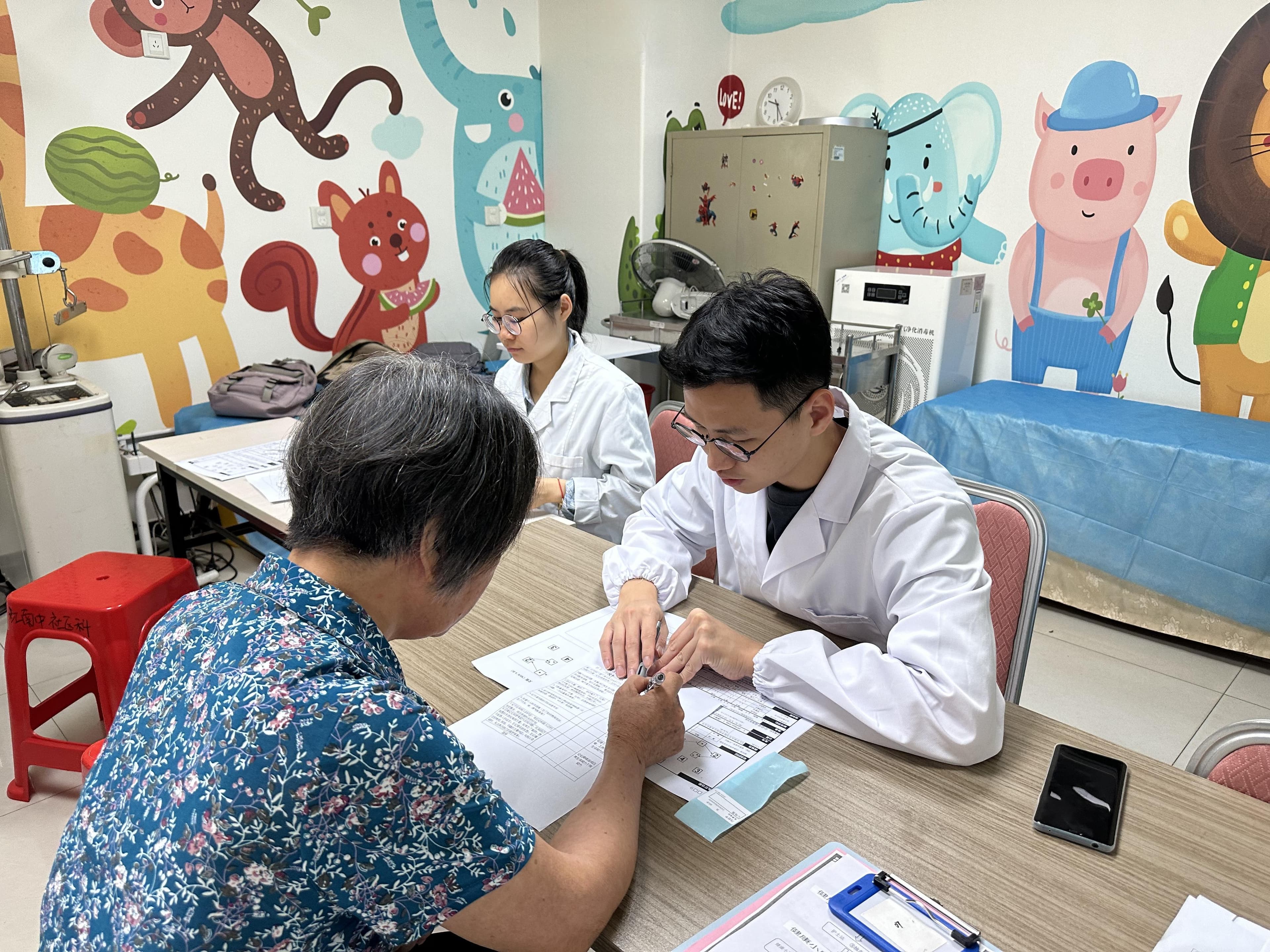 阿尔茨海默病早筛新突破！AI加持下5分钟可初步评估脑健康状况