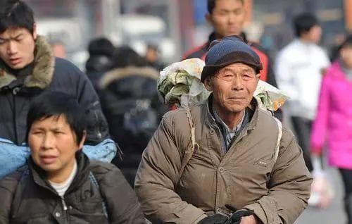 有钱没钱回家过年
