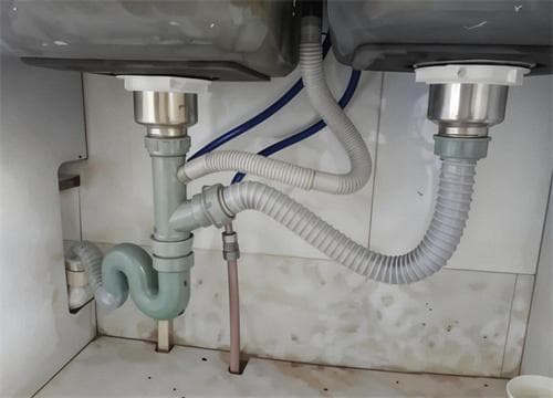 厨房下水和卫生间下水是一个管道吗