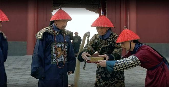 《甄嬛传》里的“鸣鞭”礼仪揭秘