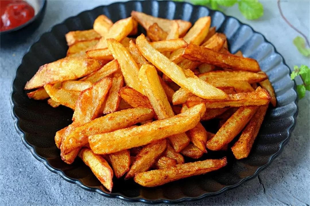 炸薯条，不用焯水，不用冷冻！只需一步，薯条香酥不发软！又酥又香！