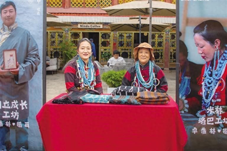 一针一线守初心 一丝一缕绣传承  在古建大院“邂逅”西藏传统手工艺