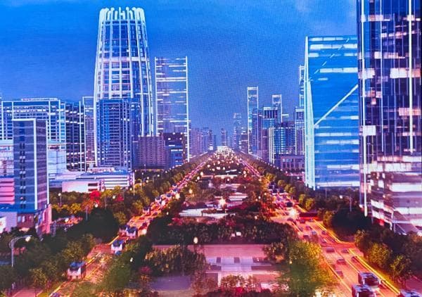 “三座城”构建未来之城雄安：交通大动脉藏身地下，数字化贯通城市治理