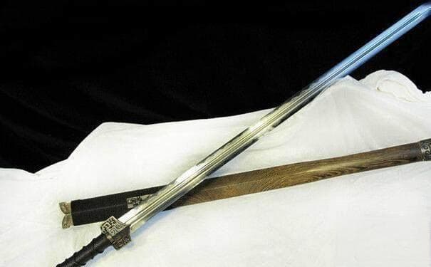 中国古代十大名剑盘点：从承影到轩辕夏禹，每把剑都是一段传奇