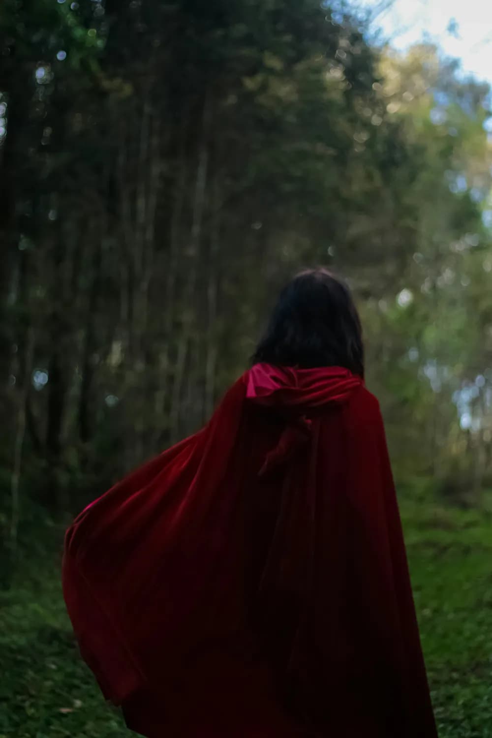 王者荣耀魔女斗篷攻略：从坦克到射手，这件装备值得拥有