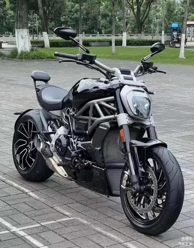 杜卡迪大魔鬼和X魔鬼有什么不同