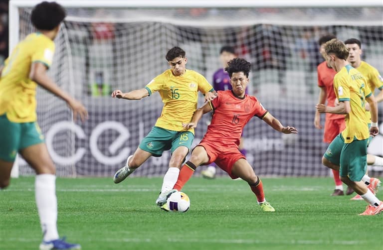 1比2不敌澳大利亚 U20国足小组第二出线