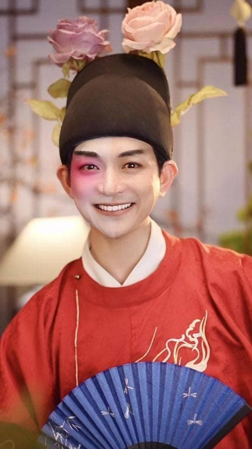 陈艺鹏古风生日音乐会:粤语中国风直播间魅力绽放