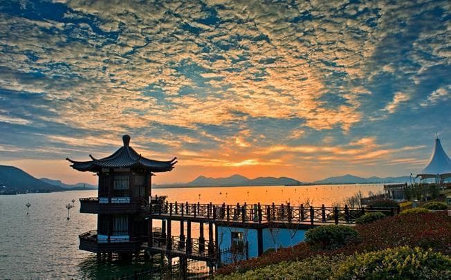 云龙湖景区：徐州的山水明珠与文化瑰宝
