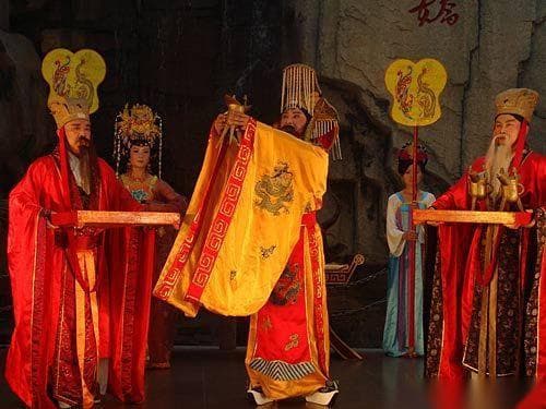 中国六位泰山封禅的皇帝，第一位毫无悬念，最后一位有点牵强