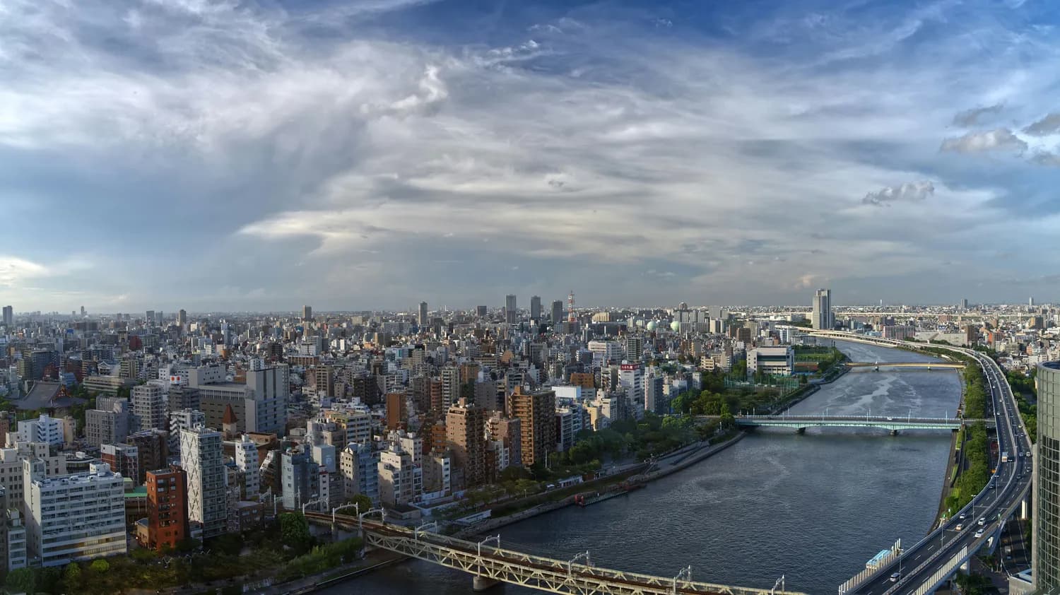 《清明上河图》中的汴水虹桥：一座跨越千年的建筑传奇