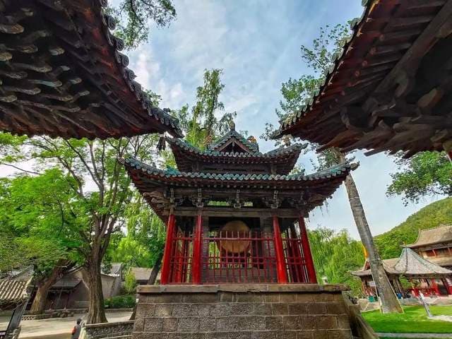 山西特色小吃全攻略：跟着本地人走，不会错！