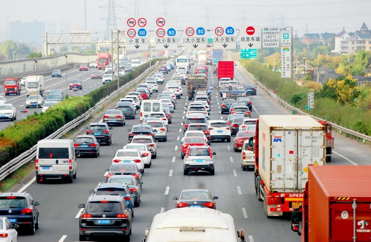 道路异常十秒预警、路况实时播报……来看看“智慧高速”的样子