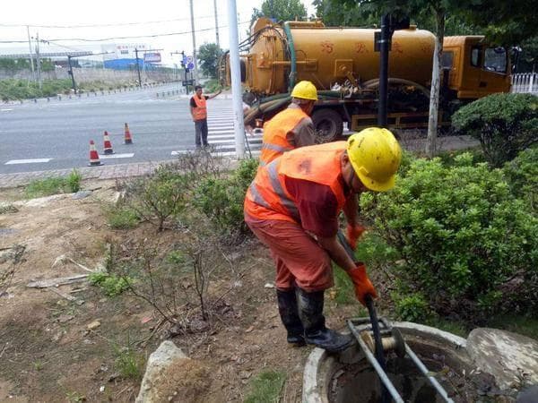昌平化粪池清底 吸污车抽粪 河道污水处理
