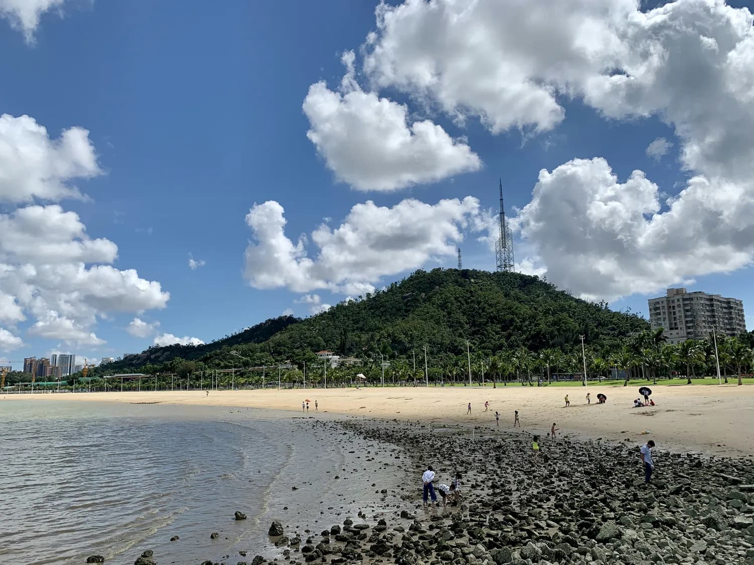 冬日百色旅游，沙滩露营两不误