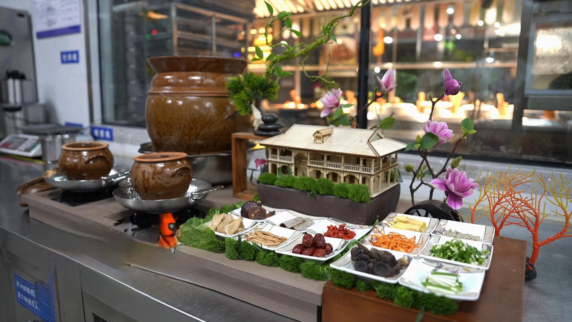 遵义盬子鸡：独特烹饪技艺赢得国际认可