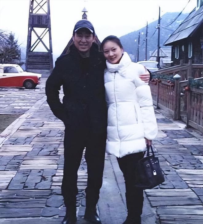 陈婷张艺谋相伴24年：从试镜到婚姻，育三子助其成国际名导