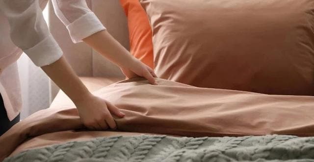 一个让睡觉更暖和的方法：换条床单