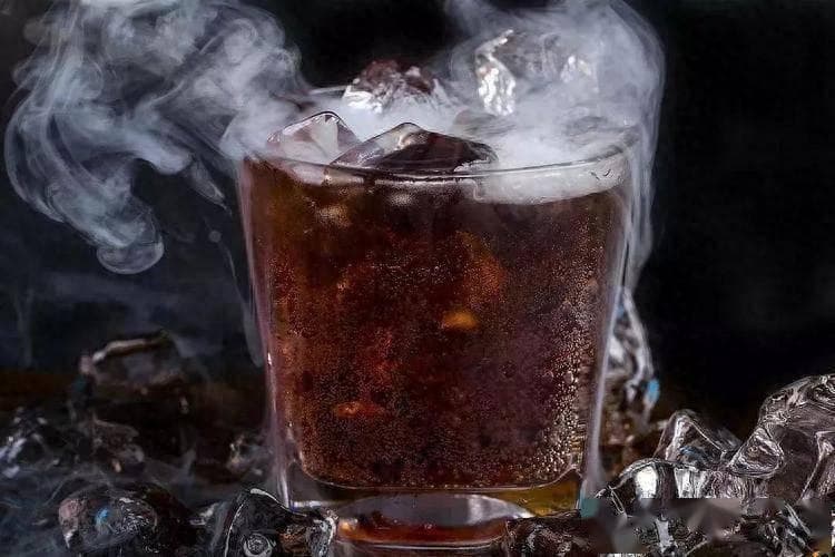 隔夜水，开瓶后的饮料第二天究竟能不能饮用？真相大揭秘