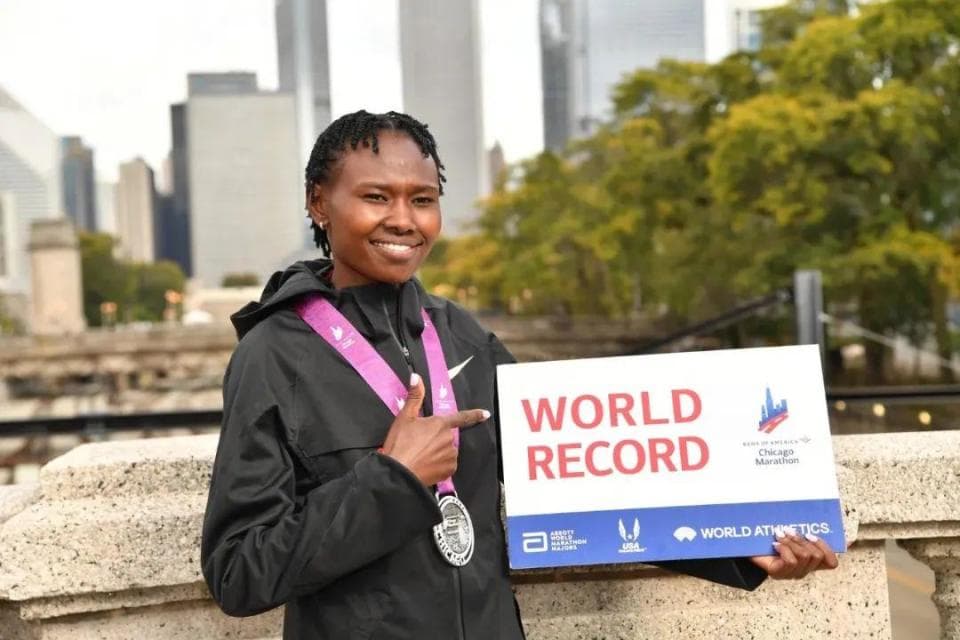 女子马拉松世界纪录2:09:56，得到官方确认！