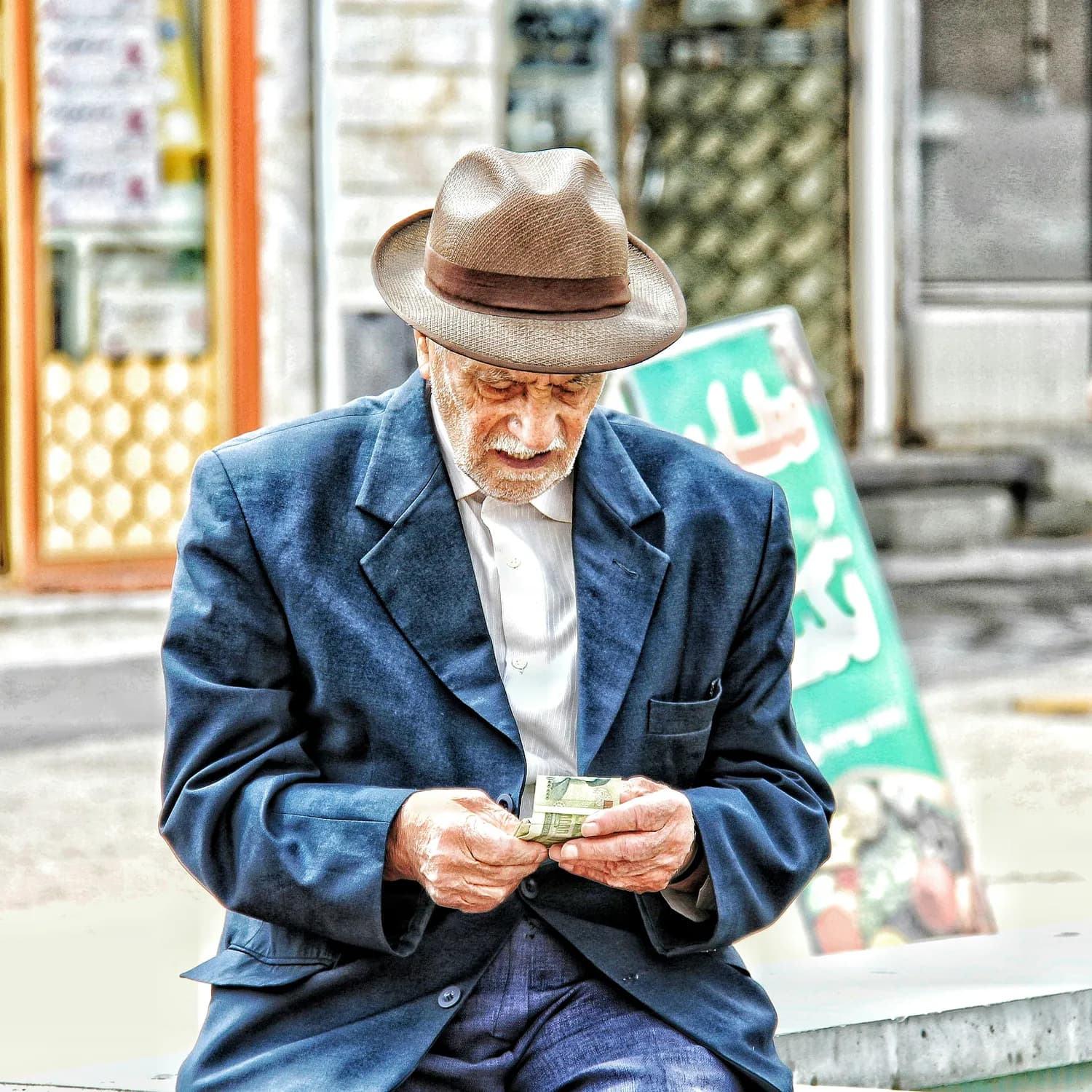 农行工行暖心助老，遗失资金失而复得
