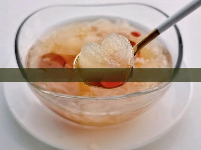 80克即食燕窝多少碳水化合物？100克热量，70克换算毫升，2.8克是多少