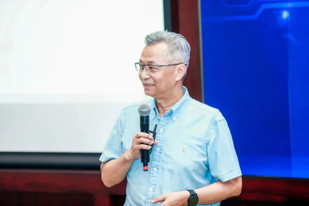 3个策略，1个理论，他揭秘AI时代企业如何战略转型