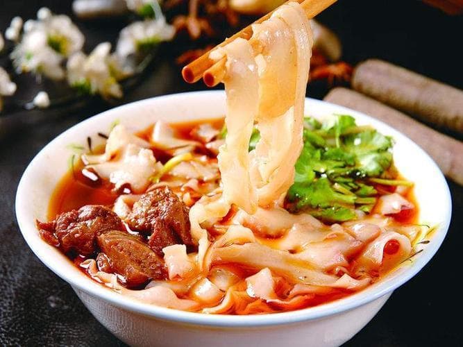 山西刀削面：面食文化中的璀璨明珠