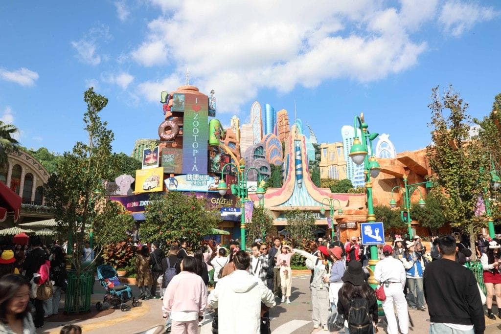 “疯狂动物城”开幕一周年，“热力追踪”累计里程绕赤道8圈