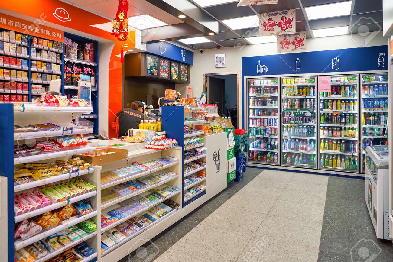 便利店选址攻略：四大要素与区域差异化分析