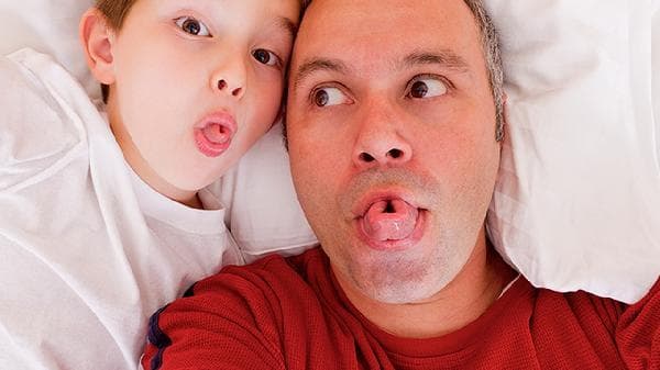 舌苔厚白且口臭怎么办？原因分析与解决方案全攻略