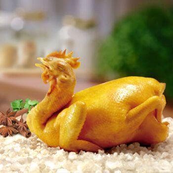 梅州十大美食：从盐焗鸡到鱼生，尽显客家饮食文化魅力