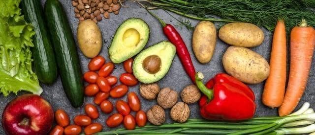 医生提醒：多吃5种碱性食物，不仅能提高身体素质，还能抑制癌症
